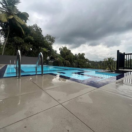 Oyo 278 Hotel Rivelka Kundasale Ngoại thất bức ảnh