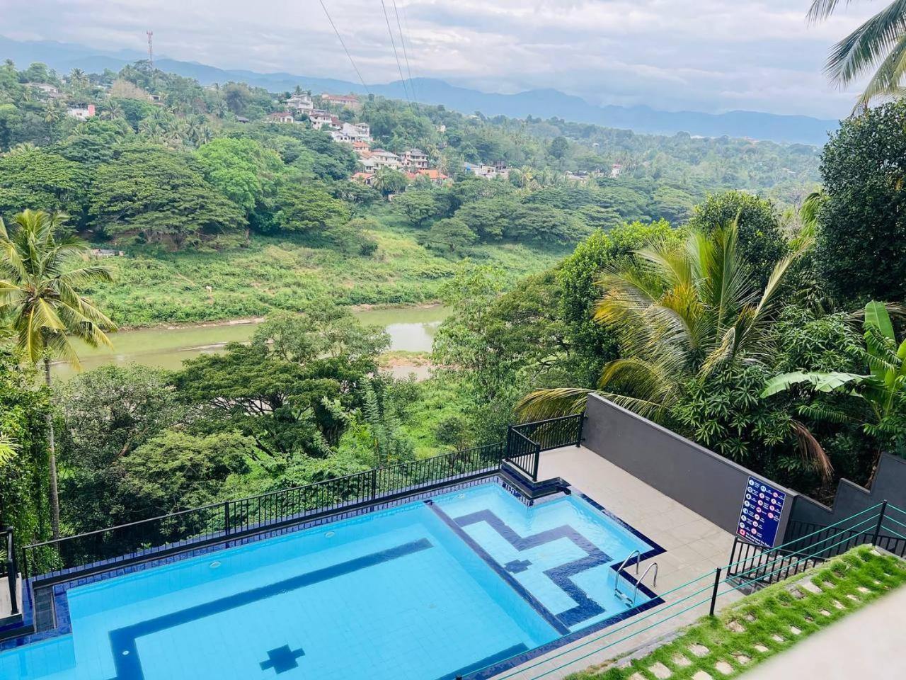 Oyo 278 Hotel Rivelka Kundasale Ngoại thất bức ảnh