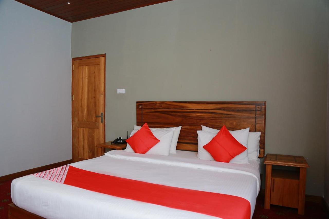 Oyo 278 Hotel Rivelka Kundasale Phòng bức ảnh
