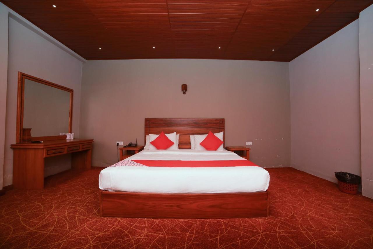 Oyo 278 Hotel Rivelka Kundasale Ngoại thất bức ảnh